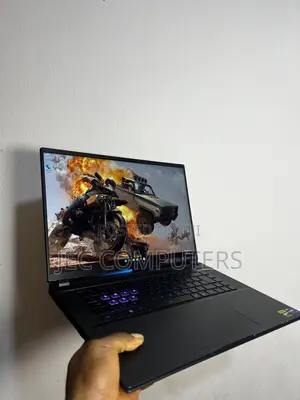Laptop Gigabyte AORUS 16X 32GB Intel Core i9 SSD 1T