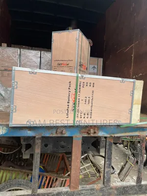 17.5kwh 51.2v Pattern Solar Lithium Batteries