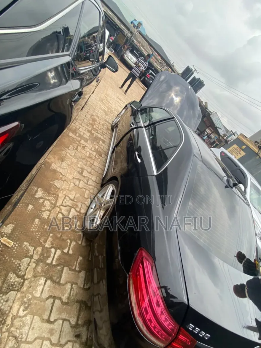 Mercedes-Benz E350 2012 Black
