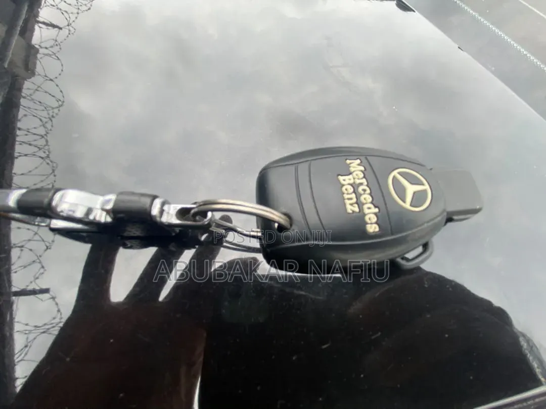 Mercedes-Benz E350 2012 Black