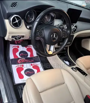 Mercedes-Benz GLA 250 2018 Black