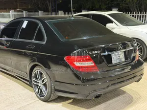 Mercedes-Benz C300 2013 Black