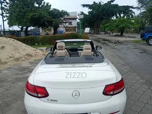 Mercedes-Benz C300 2019 White