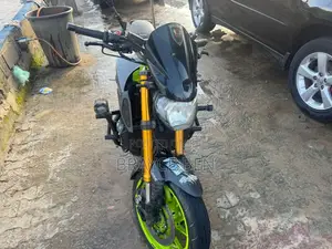 Yamaha 2018 Gray