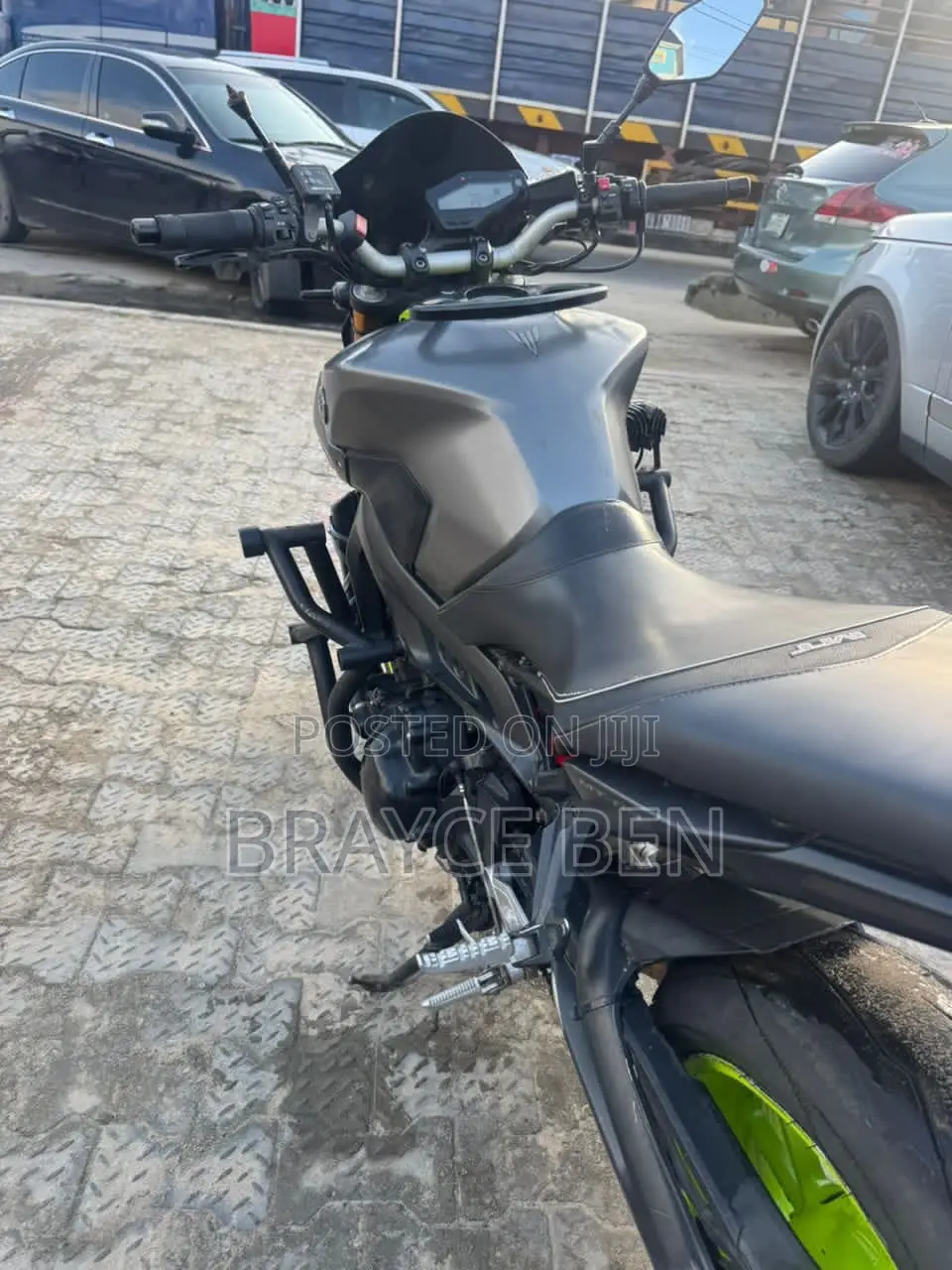 Yamaha 2018 Gray