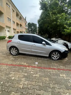 Peugeot 308 2012 Silver