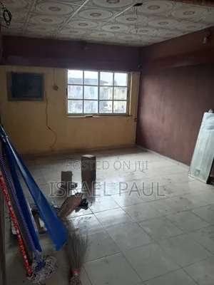 3bdrm Block of Flats in Jakande Estate Amuwo, Apple Junction for rent