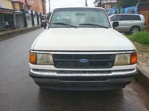 Ford Windstar 3.8 1995 White
