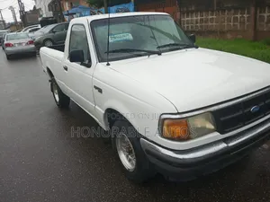 Ford Windstar 3.8 1995 White