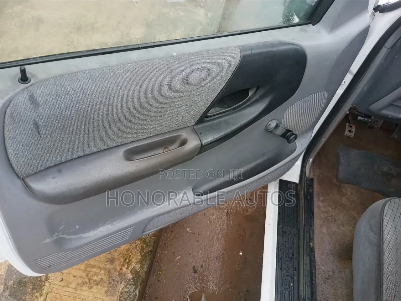 Ford Windstar 3.8 1995 White