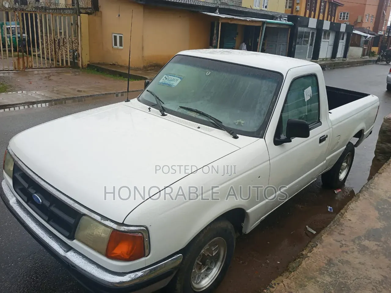 Ford Windstar 3.8 1995 White