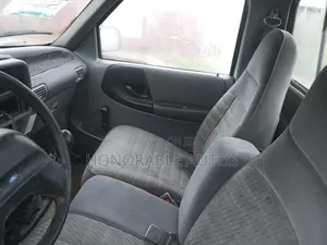 Ford Windstar 3.8 1995 White