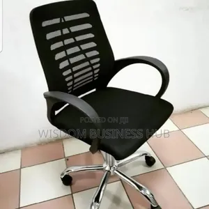 Mesh Office Chair With Swivel Leg