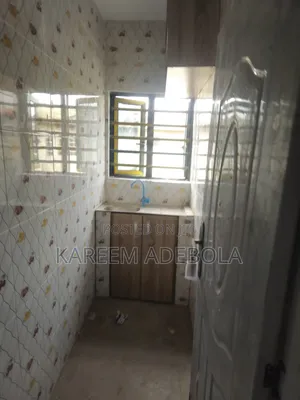 1bdrm Block of Flats in Kayode, Yakoyo/Alagbole for rent