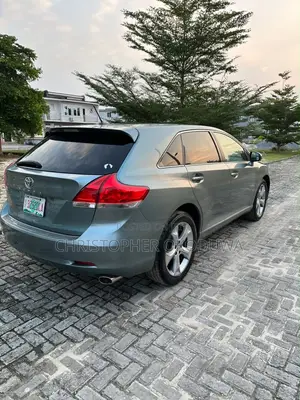 Toyota Venza 2010 Green