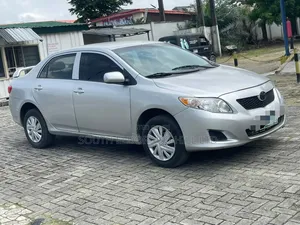 Toyota Corolla 2011 Silver