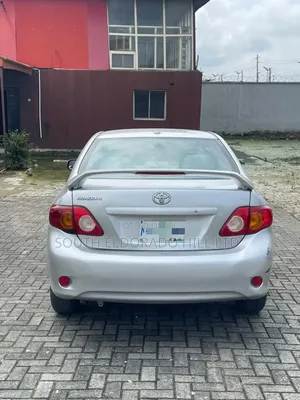 Toyota Corolla 2011 Silver