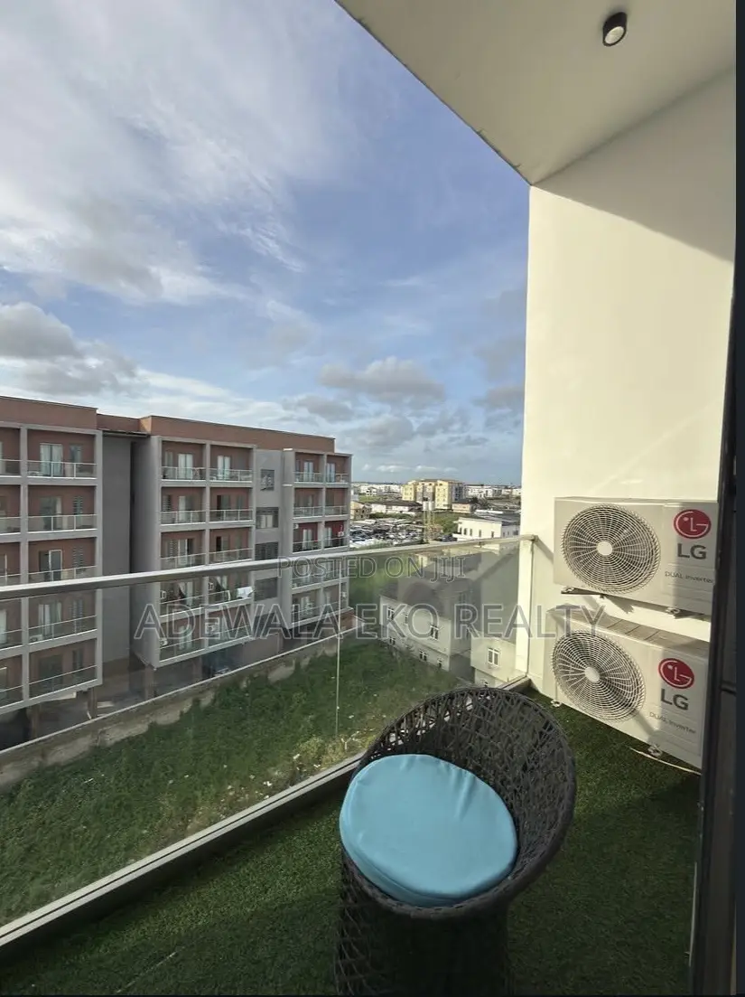 New 2-Bedroom Shortlet Ikate, Lekki – PS5, Pool Elevator