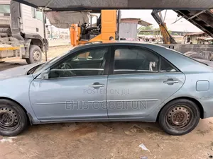 Toyota Camry 2004 Blue