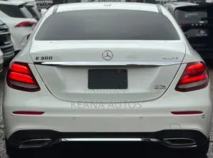 Mercedes-Benz E300 2017 White