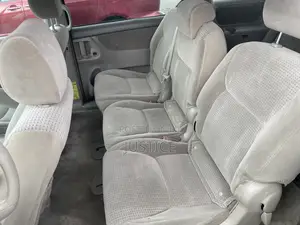 Toyota Sienna 2006 Gold