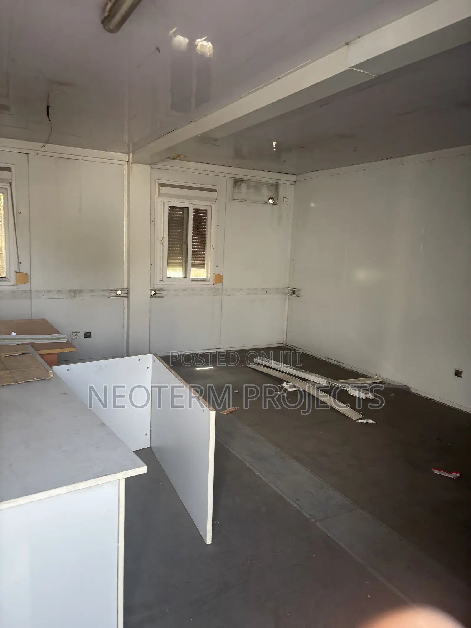 Container Bar