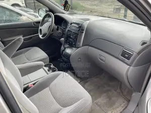 Toyota Sienna LE AWD 2006 Silver