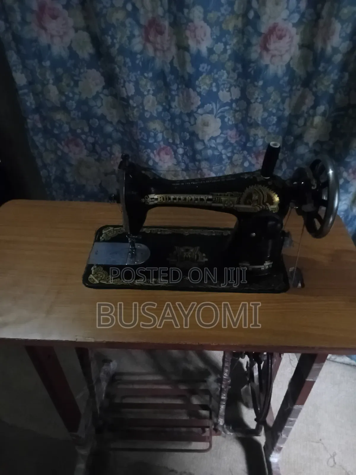 Manual Sewing Machine