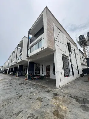 3bdrm Apartment in Osapa london for rent