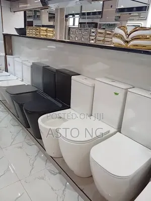 Golden Diamond One-Piece Ceramic WC Toilet With Soft Close Seat
