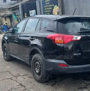 Toyota RAV4 LE 4dr SUV AWD (2.5L 4cyl 6A) 2015 Black