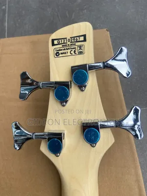 Ibanez 4 Strings Bass Guitar