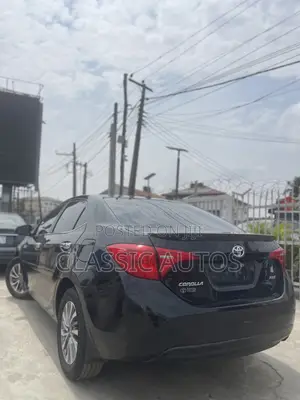 Toyota Corolla 2016 Black