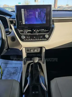 Toyota Corolla Cross XLE AWD 2023 Gray