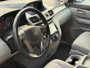 Honda Odyssey Touring Elite Passenger Van (3.5L 6cyl 6A) 2017 Gray