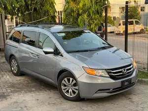 Honda Odyssey Touring Elite Passenger Van (3.5L 6cyl 6A) 2017 Gray