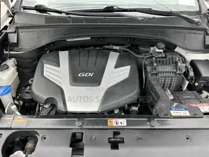 Hyundai Santa Fe Limited w/Saddle Interior 4dr SUV AWD (3.3L 6cyl 6A)