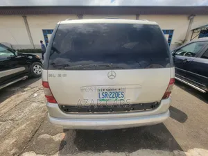 Mercedes-Benz M Class ML 320 2002 Silver