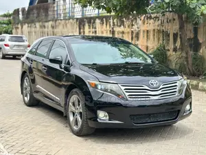 Toyota Venza XLE 2011 Black