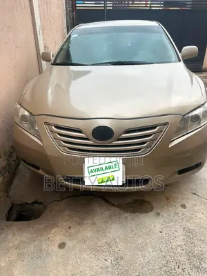 Toyota Camry 2008 Gold