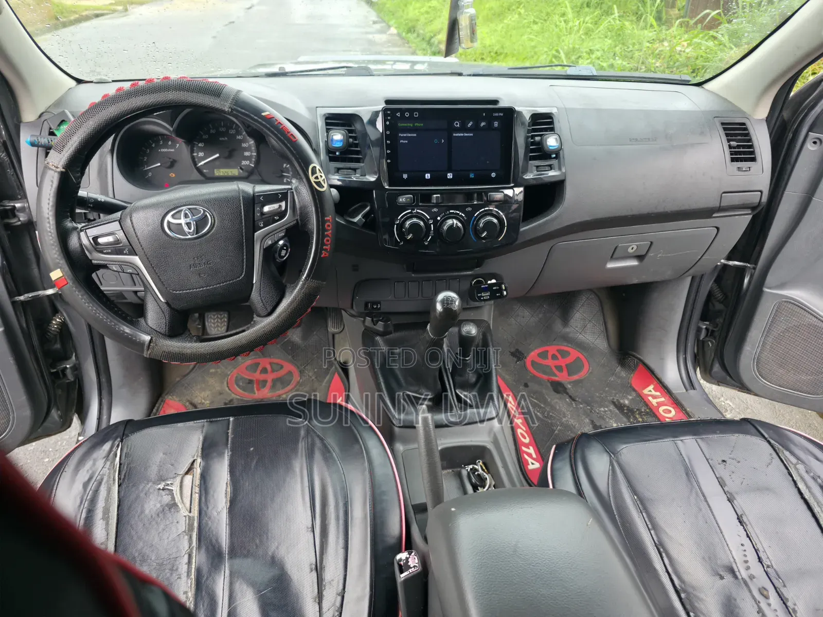 Toyota Hilux 2012 Gray