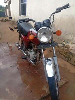 Bajaj Boxer 100 2022 Red