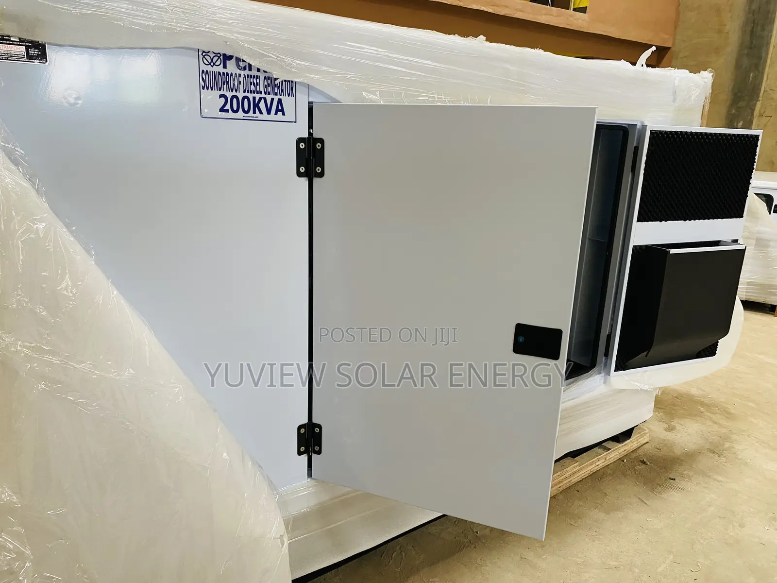 200KVA Diesel Soundproof Generator