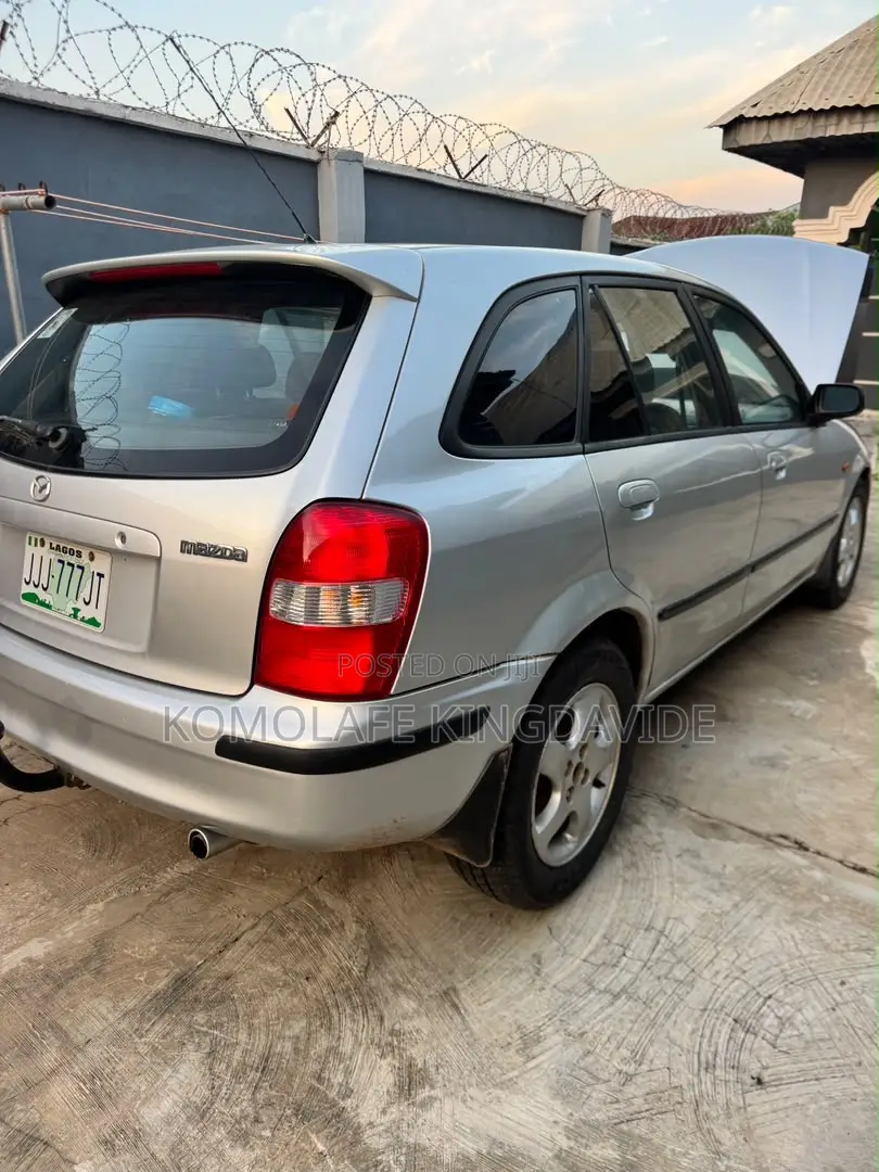 Mazda 323 2005 Silver