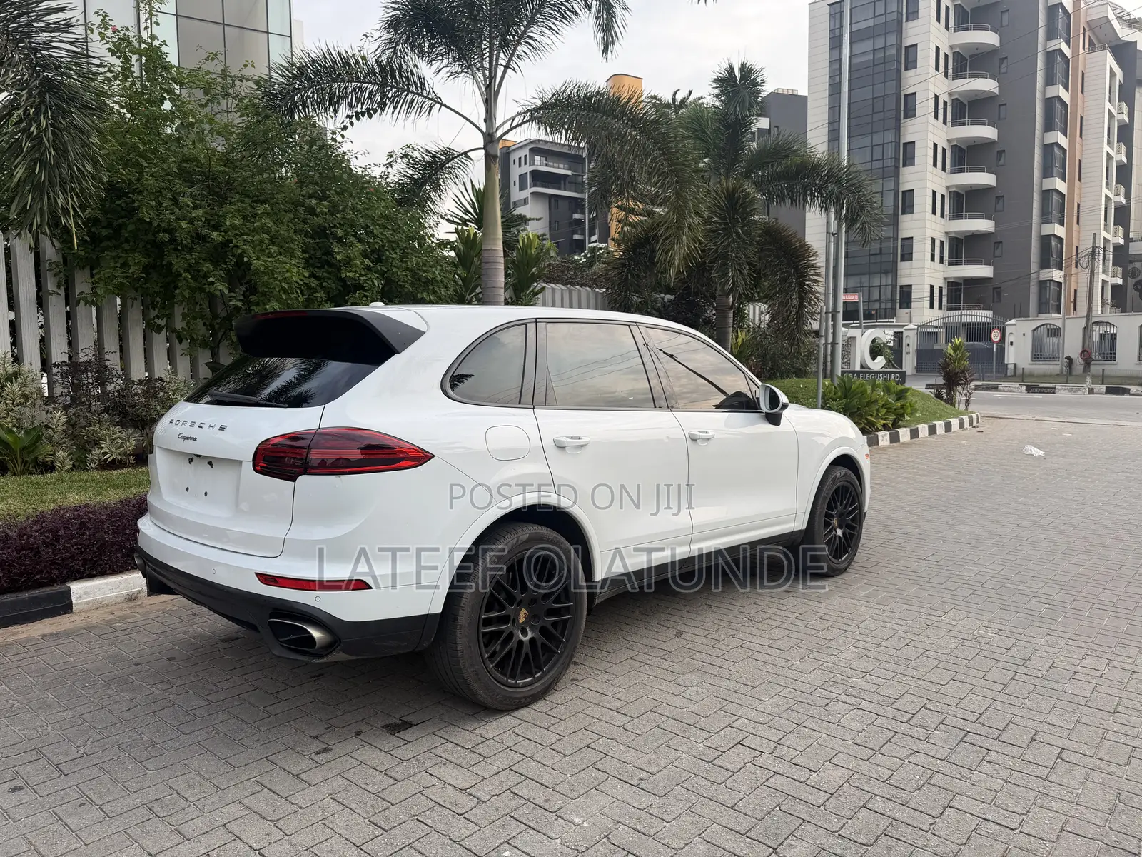 Porsche Cayenne Platinum Edition AWD 2017 White