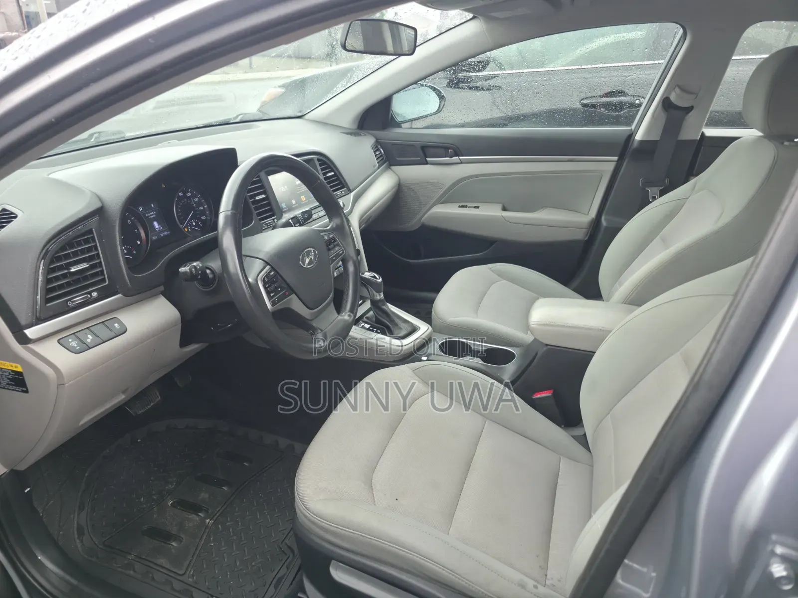 Hyundai Elantra 2016 Silver
