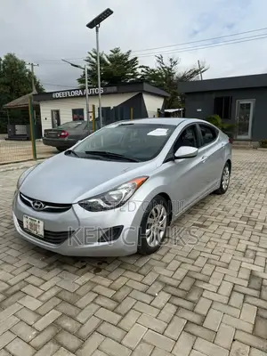 Hyundai Elantra 2013 Silver