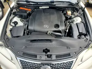 Lexus IS 350 AWD 2014 White