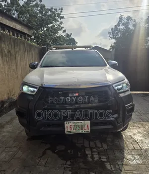 Toyota Hilux 2019 Red