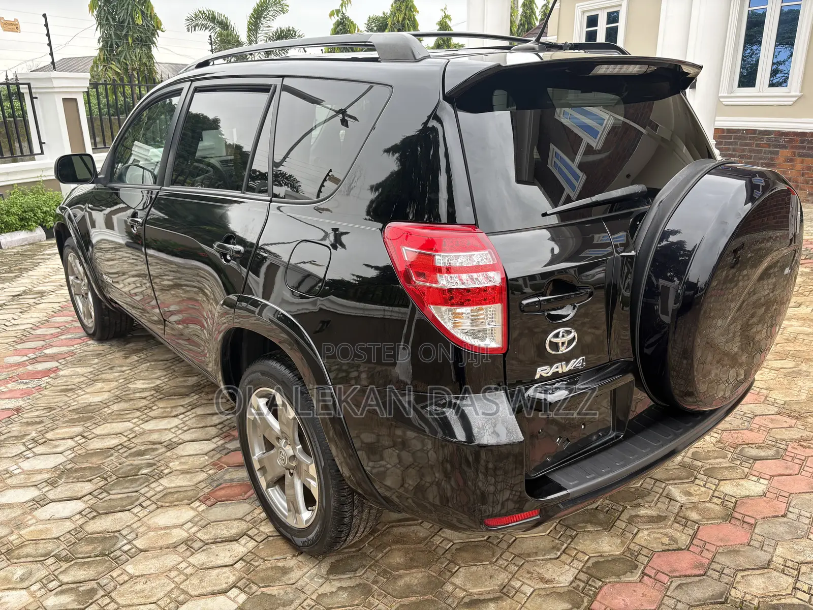 Toyota RAV4 2011 Black